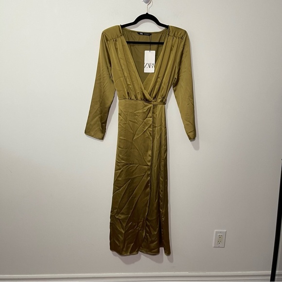 NWT- Zara Women's olive green dark mustard yellow satin like maxi wrap dress S - Picture 2 of 9